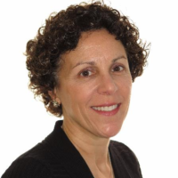 Dr. Carolyn  Melita