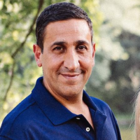 Dr. Robert  Defrancesco