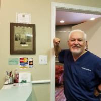 Dr. Steven R Raymond