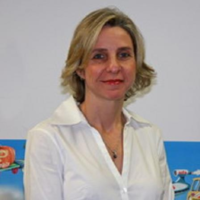 Dr. Lorraine  Lewis