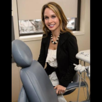 Dr. Claudia  De Llano