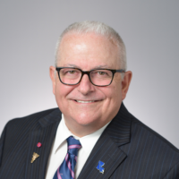 Dr. Richard  Owens