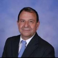 Dr. Thomas  Hewlett