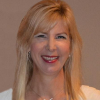 Dr. Yvonne Anna Szyperski