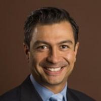 Dr. Dieter  Moya