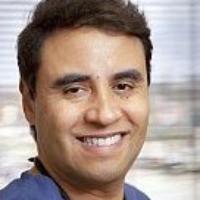 Dr. Roberto  Porras