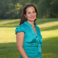 Dr. Paula Andrea Henao
