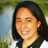 Dr. Mariela  Lung