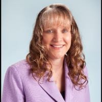 Dr. Holly  Scott-Hetchler