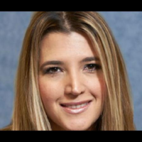 Dr. Andreina  Castro