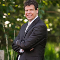 Dr. Travis Brannon Bartschi