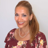 Dr. Michelle  Wulf