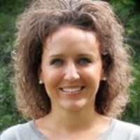 Dr. Heidi  Smith