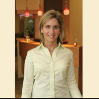 Dr. Ana Valeria Poggio