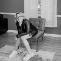Dr. Maggie  Augustyn
