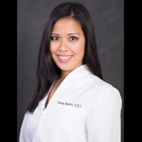 Dr. Larissa  Navarro