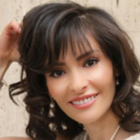 Dr. Estela  Goldman