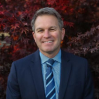 Dr. Jeffrey J Henneberg