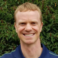Dr. Stephen D Russell