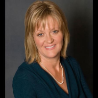 Dr. Suzanne Rochelle Snow