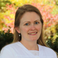 Dr. Lindsey M Metcalf