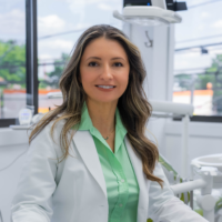 Dr. Angelica  Isaza