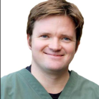 Dr. Michael T Favaloro