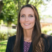 Dr. Tracie  Jackson