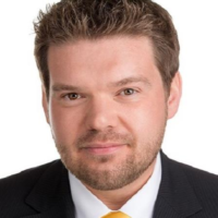 Dr. Kenneth R. Eye