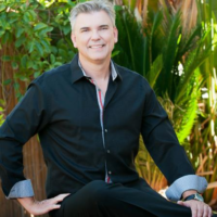 Dr. Juergen  Langenbach