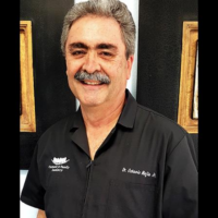 Dr. Octavio  Mejia