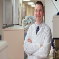 Dr. Robert W Leale