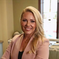 Dr. Carly  Lemley