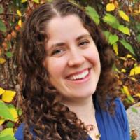 Dr. Sara E Riechers