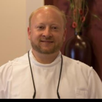 Dr. Robert F Wilcox