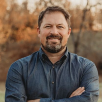 Dr. Travis L Howard