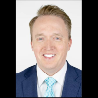 Dr. Nathan J McArthur