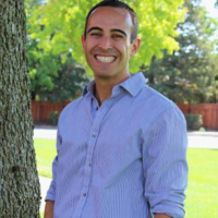 Dr. Eric  Perez