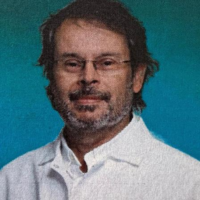 Dr. Federico  Caceres