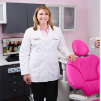 Dr. Denisse  Lasanta