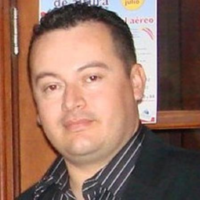 Dr. Luis E Real