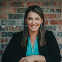 Dr. JULIE Michelle STRAUSS
