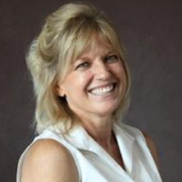 Dr. Susan  Haynes