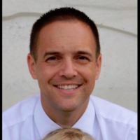 Dr. David M Macdonald