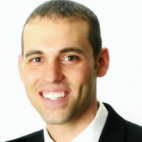 Dr. Spencer G Wade