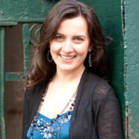 Dr. Anna  Sidor