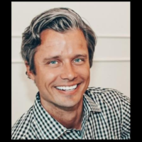 Dr. Ryan R Manke