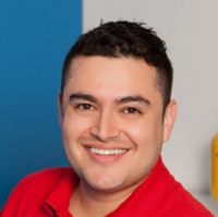 Dr. Renato  De Luna