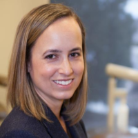 Dr. Nicole R Hartmann