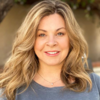 Dr. Jennifer A Mohr